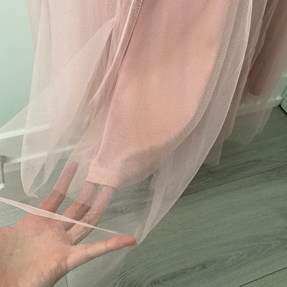 Floor length dress, V-neck, Tulle, Blush pink - Picture 7 of 10